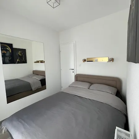 Apartament Nostra Aula